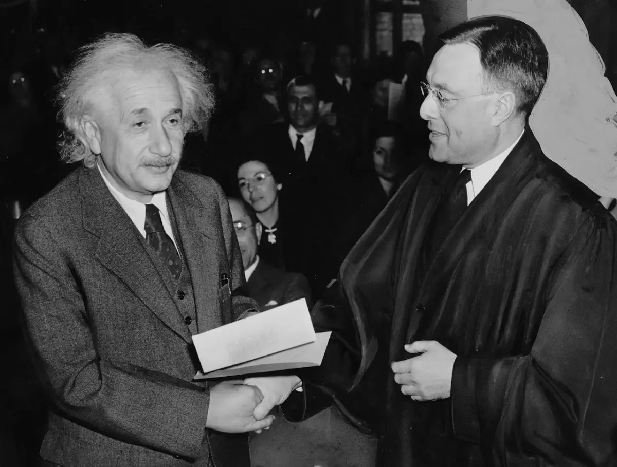 Einstein erfindungen entdeckungen